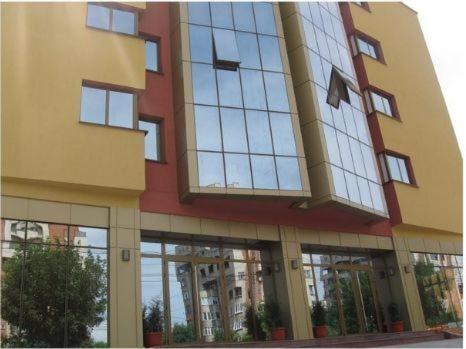 Hotel Flormang Craiova Exterior foto