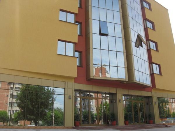 Hotel Flormang Craiova Exterior foto