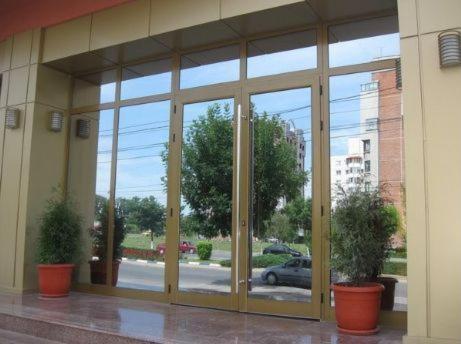 Hotel Flormang Craiova Exterior foto