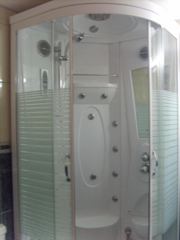 Hotel Flormang Craiova Zimmer foto